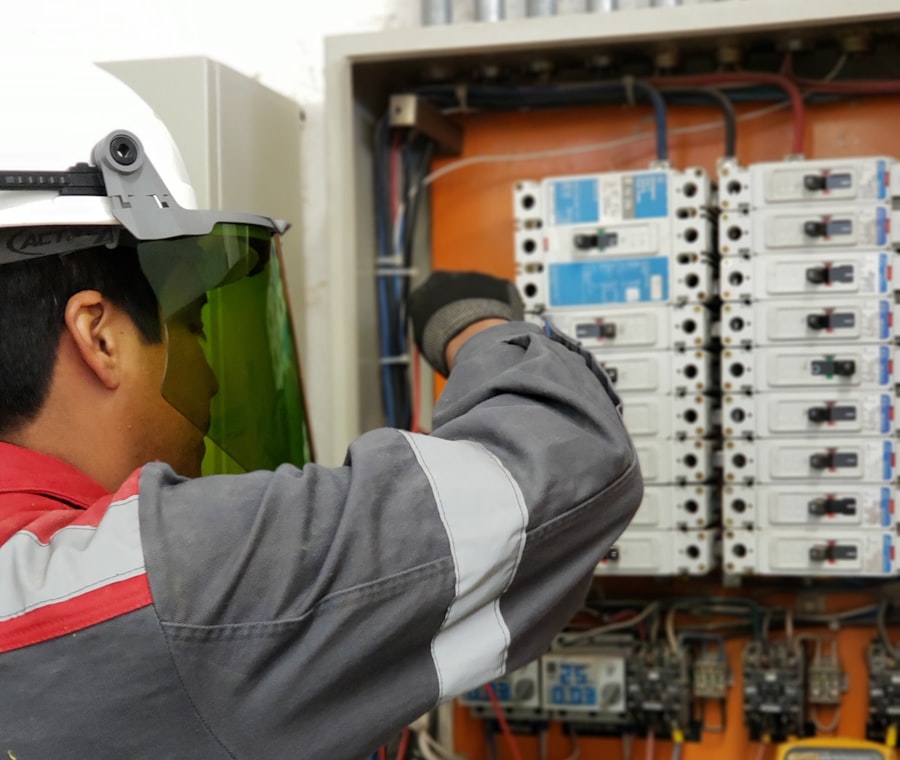 A verified Servmitr electrician